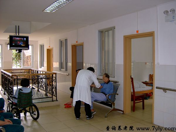 广州岭海老年公寓护理部走廊