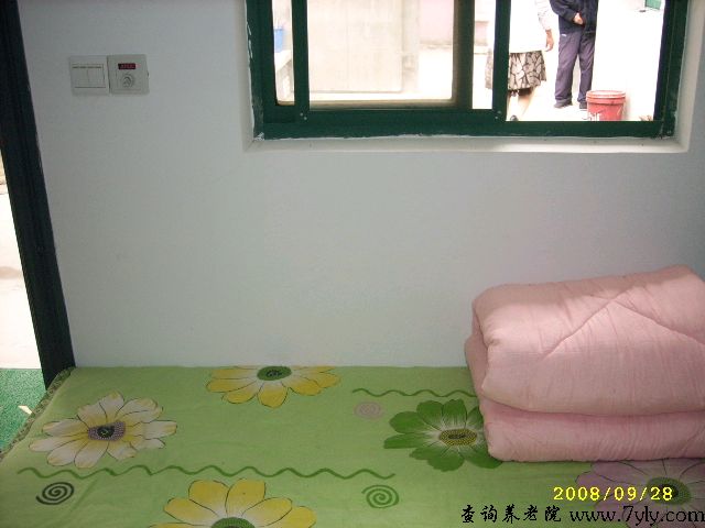 南京云华养老院云华养老院房间床上用品
