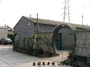 北京市路明老年公寓环境优雅，静谧，是老人理想的晚年生活之所