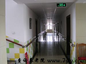 上海市奉贤区南桥镇关港养老院走廊