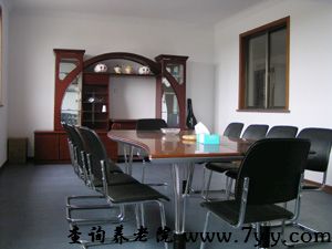 上海市奉贤区南桥镇关港养老院休息场所