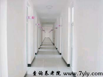 北京市双缘敬老院走廊