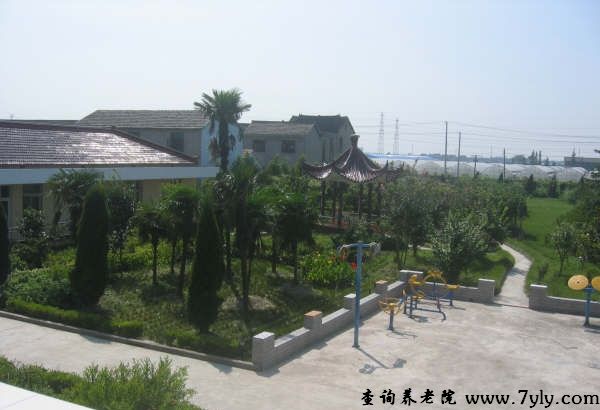 上海市九亭敬老院敬老院健身区一角